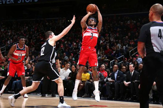 奇才主场以113-107险胜篮网取2连胜 比尔34+6丁威迪26分厄文11分伤退 奇才主场以113-107险胜篮网取2连胜 比尔34+6丁威迪26分厄文11分伤退