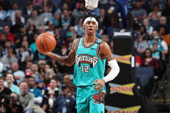 莫兰特20分5板9助 瓦兰12分18板 利拉德20分5板10助 灰熊111-104力克开拓者 莫兰特20分5板9助 瓦兰12分18板 利拉德20分5板10助 灰熊111-104力克开拓者