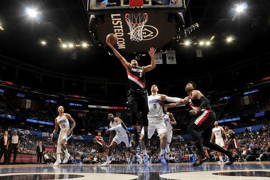 麦科勒姆41分5板5助 特伦特24分 武切维奇30分11板 开拓者130-107大胜魔术 麦科勒姆41分5板5助 特伦特24分 武切维奇30分11板 开拓者130-107大胜魔术