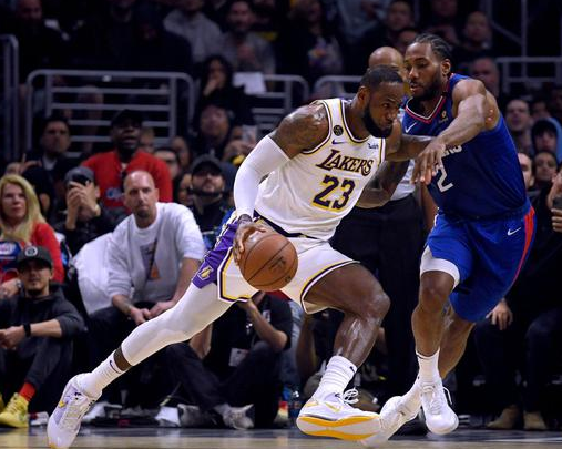 湖人客场以112-103终结快船6连胜 詹姆斯28+7+9 浓眉哥30+8 乔治31+6 湖人客场以112-103终结快船6连胜 詹姆斯28+7+9 浓眉哥30+8 乔治31+6