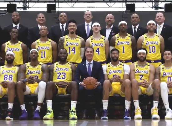 湖人两名球员新冠病毒测试呈阳性 名单尚未公布 湖人两名球员新冠病毒测试呈阳性 名单尚未公布