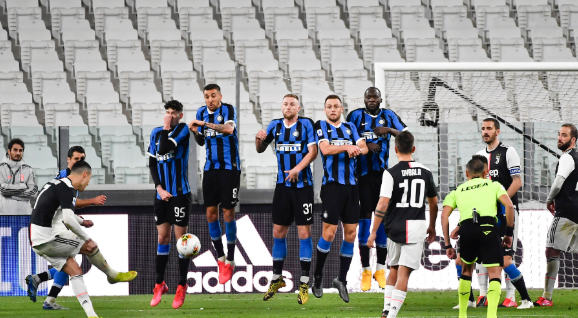 意甲重启又悬了?政府官员:恢复比赛球员可能会成为病毒的传染源 意甲重启又悬了?政府官员:恢复比赛球员可能会成为病毒的传染源