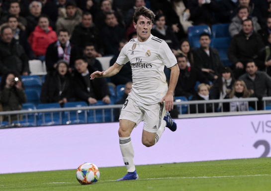 曝西甲豪强有意借走皇马两小妖 左右后卫同时被挖! 曝西甲豪强有意借走皇马两小妖 左右后卫同时被挖!