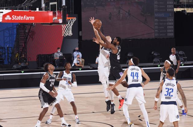 东契奇34分20板12助 波津22+7 福克斯28+9 独行侠加时114-110胜国王 东契奇34分20板12助 波津22+7 福克斯28+9 独行侠加时114-110胜国王