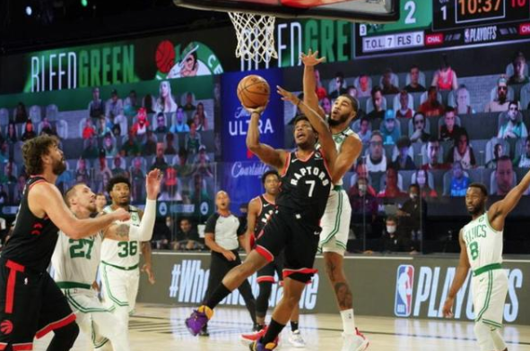 洛瑞22+11+7 西卡23+11 塔图姆24+10 猛龙100-93再胜绿军总比分2-2平 洛瑞22+11+7 西卡23+11 塔图姆24+10 猛龙100-93再胜绿军总比分2-2平