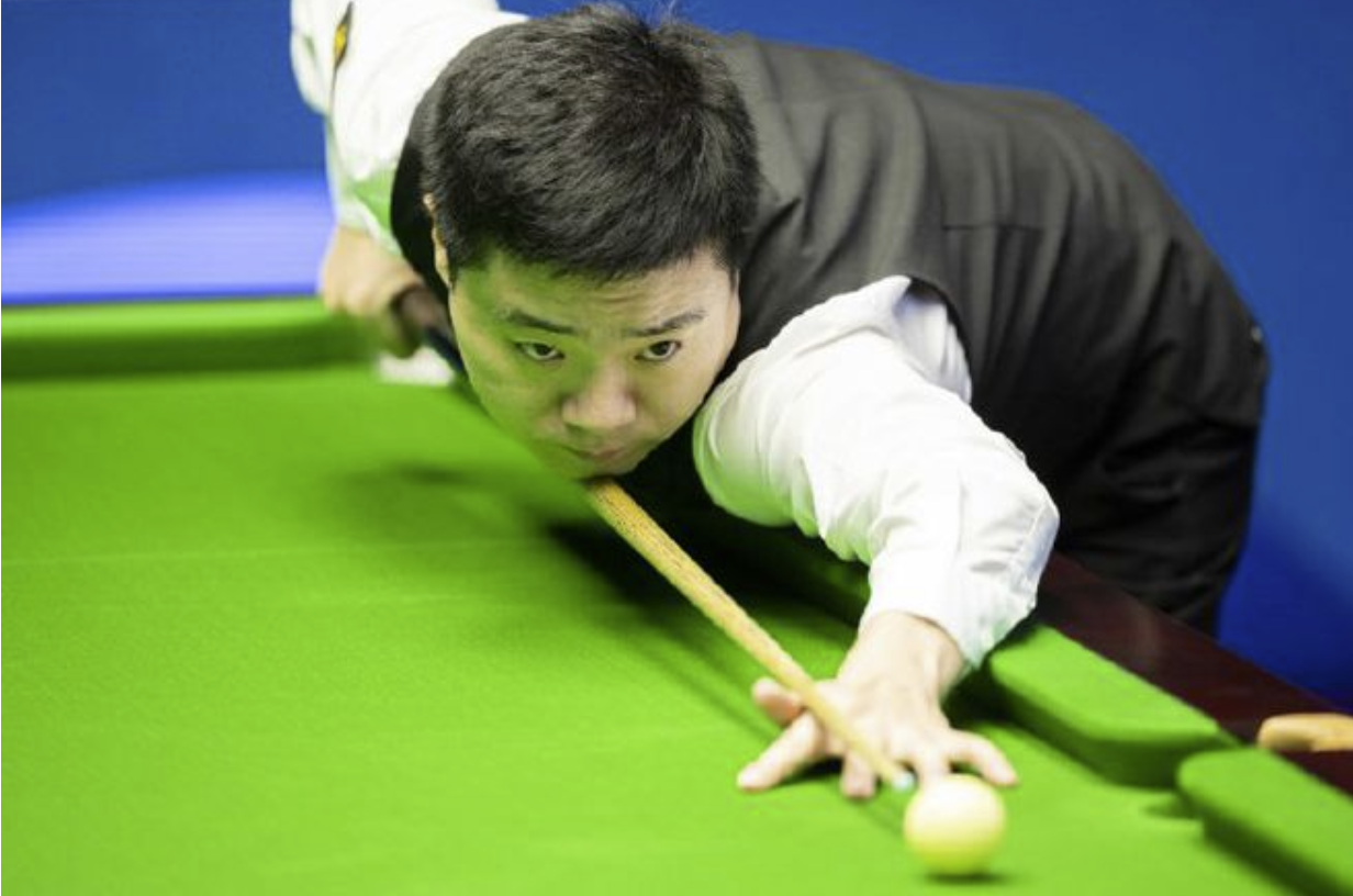 丁俊晖胜希金斯后不敌罗伯逊 无缘冠中冠赛四强