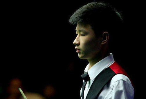 大奖赛赵心童3-5 中国全军覆没 塞尔比5-3进四强 大奖赛赵心童3-5 中国全军覆没 塞尔比5-3进四强