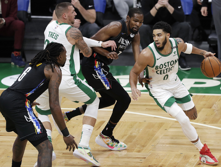 圣诞大战-欧文37+6+8篮网123-95大胜绿军 杜兰特29+4塔图姆20+8 圣诞大战-欧文37+6+8篮网123-95大胜绿军 杜兰特29+4塔图姆20+8