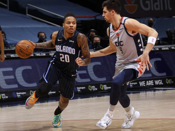 魔术末节爆发120-113逆转奇才 富尔茨26分比尔29+5+7 魔术末节爆发120-113逆转奇才 富尔茨26分比尔29+5+7