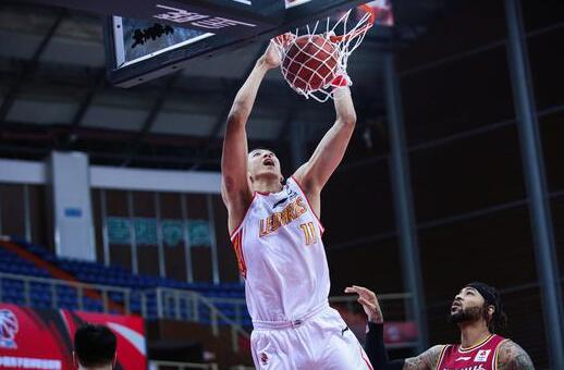 CBA-深圳116-93大胜山西豪取6连胜 沈梓捷28+12莫兰德10+10 CBA-深圳116-93大胜山西豪取6连胜 沈梓捷28+12莫兰德10+10