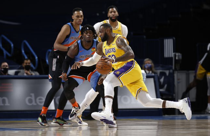 詹皇26+6+7湖人128-99轻取雷霆4连胜 哈雷尔21+6浓眉18+7 詹皇26+6+7湖人128-99轻取雷霆4连胜 哈雷尔21+6浓眉18+7