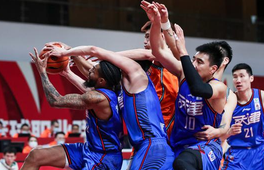 天津117-113战胜福建结束2连败 孟子凯29+9 林庭谦23+6 高登46+8+7 天津117-113战胜福建结束2连败 孟子凯29+9 林庭谦23+6 高登46+8+7