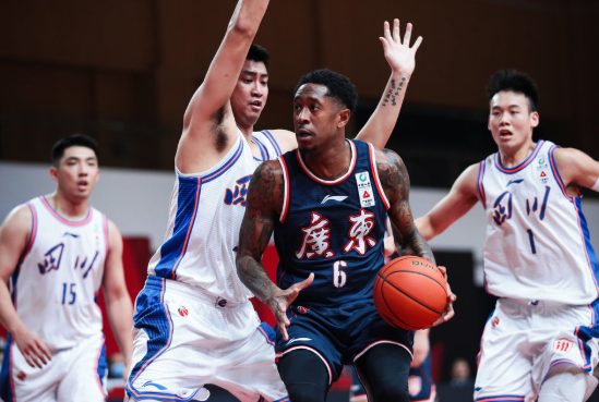 马尚15+6 张昊19+7 袁堂文15+10 广东107-92轻取四川迎6连胜 马尚15+6 张昊19+7 袁堂文15+10 广东107-92轻取四川迎6连胜