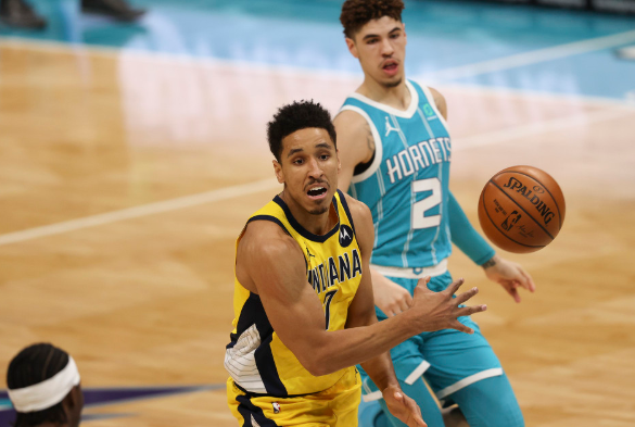 三球16+7+6萨博尼斯两双 黄蜂6人上双108-105胜步行者 三球16+7+6萨博尼斯两双 黄蜂6人上双108-105胜步行者