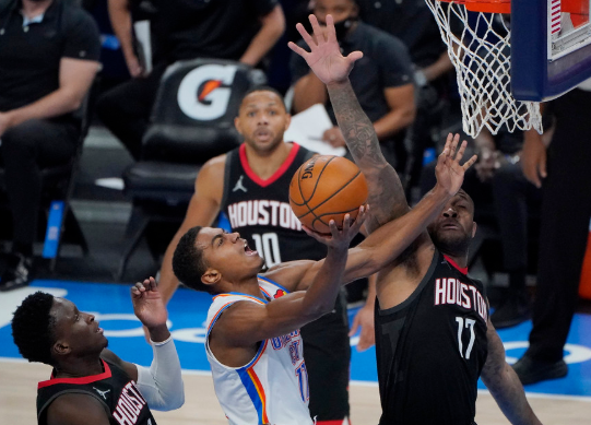 沃尔缺阵戈登22分撑场面 火箭87-104惨败雷霆止6连胜 沃尔缺阵戈登22分撑场面 火箭87-104惨败雷霆止6连胜