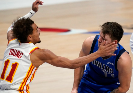 东契奇28+10 特雷-杨25+15 柯林斯33+8 独行侠118-117险胜老鹰 东契奇28+10 特雷-杨25+15 柯林斯33+8 独行侠118-117险胜老鹰