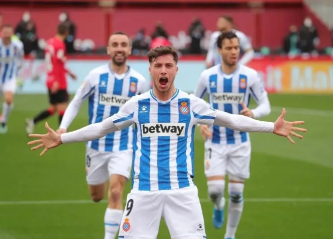 西乙-普阿多破门武磊未登场 西班牙人2-1马洛卡四轮首胜 西乙-普阿多破门武磊未登场 西班牙人2-1马洛卡四轮首胜