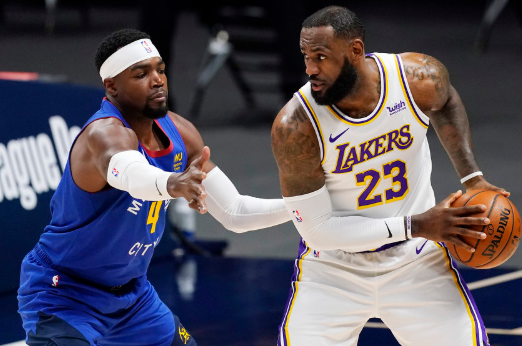 詹皇22+10+9浓眉哥伤退 约老师三双湖人105-122不敌掘金 詹皇22+10+9浓眉哥伤退 约老师三双湖人105-122不敌掘金