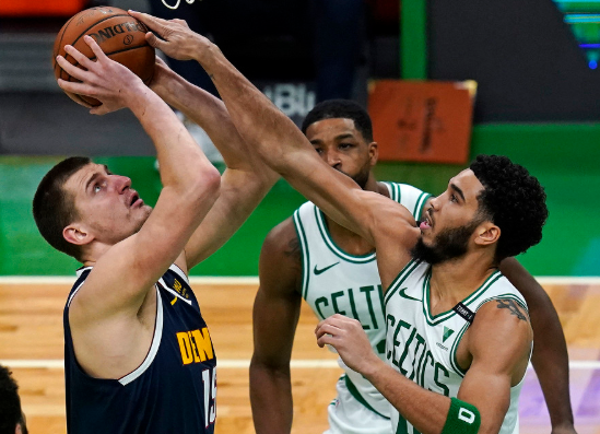 约基奇空砍43分塔图姆21分 凯尔特人112-99胜掘金终结连败 约基奇空砍43分塔图姆21分 凯尔特人112-99胜掘金终结连败