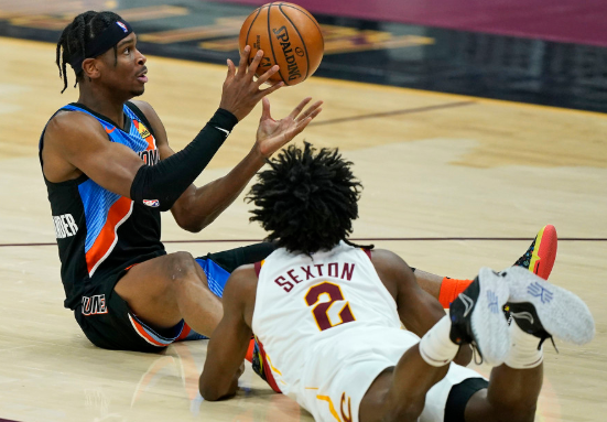 亚历山大砍31分领5人上双 雷霆117-101胜骑士终结3连败 亚历山大砍31分领5人上双 雷霆117-101胜骑士终结3连败