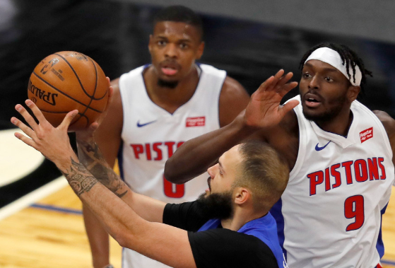 武切维奇砍37+12格兰特24分 魔术105-96胜活塞取三连胜 武切维奇砍37+12格兰特24分 魔术105-96胜活塞取三连胜