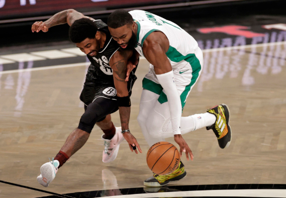 欧文独揽40分哈登22+10 塔图姆31分 篮网121-109击败凯尔特人 欧文独揽40分哈登22+10 塔图姆31分 篮网121-109击败凯尔特人