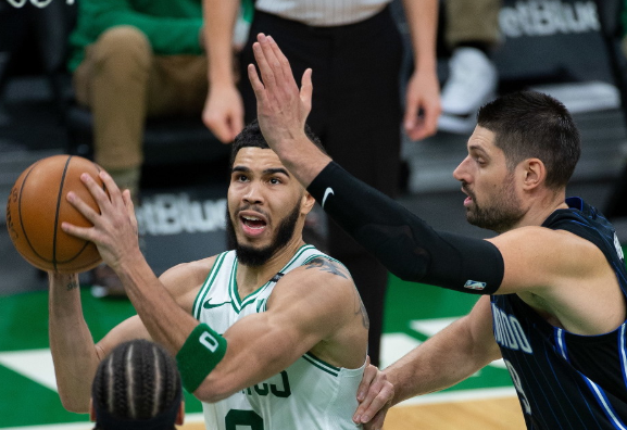 NBA-绿军112-96擒魔术结束三连败 布朗狂飙10三分塔图姆23分 NBA-绿军112-96擒魔术结束三连败 布朗狂飙10三分塔图姆23分