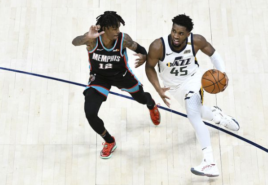 米切尔35+7 爵士126-110再擒灰熊 克拉克森28+6莫兰特12中4 米切尔35+7 爵士126-110再擒灰熊 克拉克森28+6莫兰特12中4