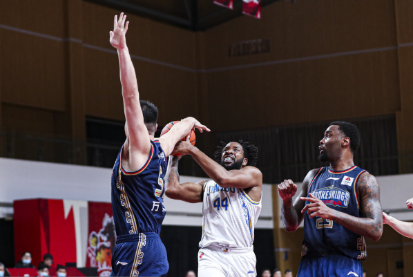 同曦105-93擒江苏结束12连败 威尔斯47分摩尔特里37+34 同曦105-93擒江苏结束12连败 威尔斯47分摩尔特里37+34