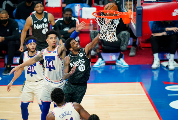 费城76人123-117险胜篮网 杜兰特轮休欧文复出37分 大帝39+13 费城76人123-117险胜篮网 杜兰特轮休欧文复出37分 大帝39+13