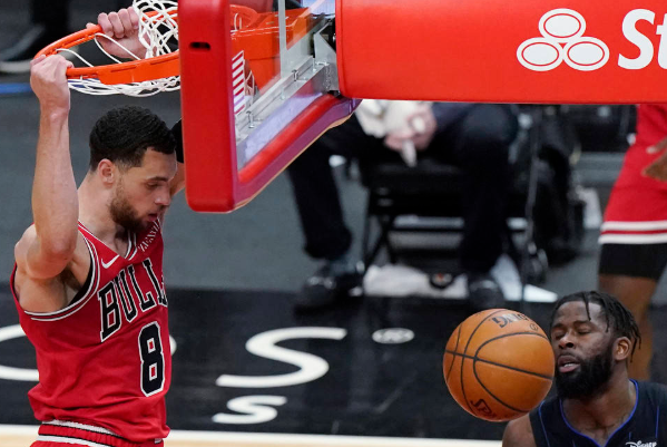 公牛106-115不敌魔术吞四连败 拉文30+5+7武切维奇战旧主29分 公牛106-115不敌魔术吞四连败 拉文30+5+7武切维奇战旧主29分