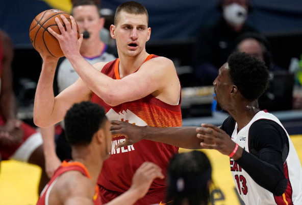 掘金6人上双123-106胜热火 约基奇摘三双巴特勒仅13分 掘金6人上双123-106胜热火 约基奇摘三双巴特勒仅13分