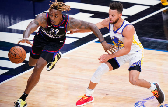 库里49分创纪录恩比德28+13+8 勇士107-96终结76人4连胜 库里49分创纪录恩比德28+13+8 勇士107-96终结76人4连胜