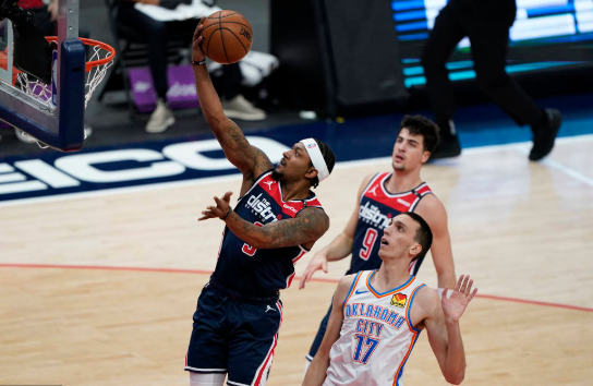 比尔砍30分威少再揽三双 奇才5人上双以119-107力擒雷霆 比尔砍30分威少再揽三双 奇才5人上双以119-107力擒雷霆