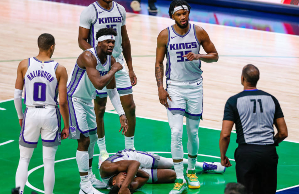 国王5人上双111-99胜独行侠 东契奇30+6+6希尔德27分 国王5人上双111-99胜独行侠 东契奇30+6+6希尔德27分