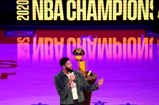 湖人124-122送火箭7连败 塔克23+10 詹眉缺战 库兹马准绝杀 湖人124-122送火箭7连败 塔克23+10 詹眉缺战 库兹马准绝杀