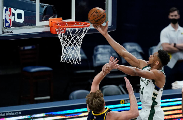 雄鹿142-133击败步行者迎2连胜 字母哥40+15 萨博尼斯伤退 雄鹿142-133击败步行者迎2连胜 字母哥40+15 萨博尼斯伤退