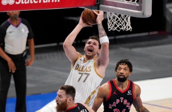 独行侠114-110险胜送猛龙六连败 东契奇砍三双波神21+10 独行侠114-110险胜送猛龙六连败 东契奇砍三双波神21+10