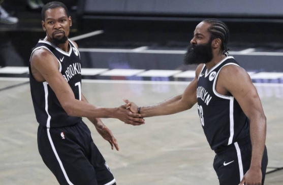 篮网104-93轻取凯尔特人总分1-0 杜少32+12哈登欧文均砍20+ 篮网104-93轻取凯尔特人总分1-0 杜少32+12哈登欧文均砍20+