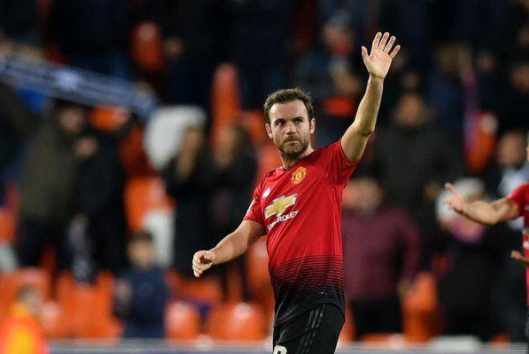 英超-曼联前瞻:力争赛季客场不败 费尔南德斯冲击助攻王 英超-曼联前瞻:力争赛季客场不败 费尔南德斯冲击助攻王