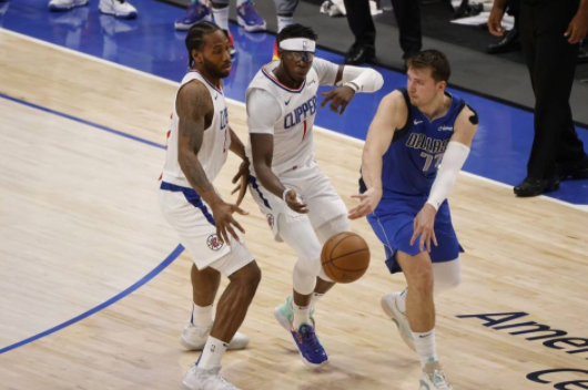 7日NBA前瞻:76人欲擒老鹰夺头筹 快船独行侠抢七大战 7日NBA前瞻:76人欲擒老鹰夺头筹 快船独行侠抢七大战