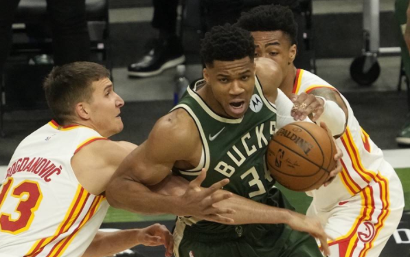 老鹰客场116-113险胜雄鹿 特雷杨48+11字母哥准三双 老鹰客场116-113险胜雄鹿 特雷杨48+11字母哥准三双