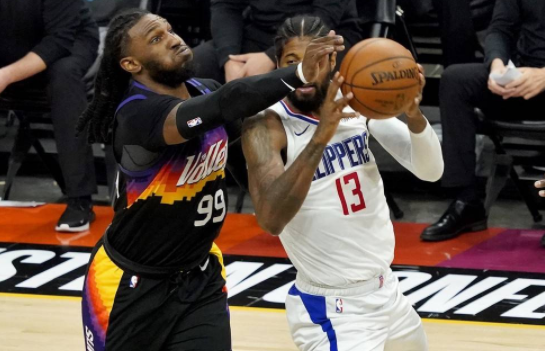 乔治41+13布克空砍31分 保罗22+8 快船116-102胜太阳2-3 乔治41+13布克空砍31分 保罗22+8 快船116-102胜太阳2-3