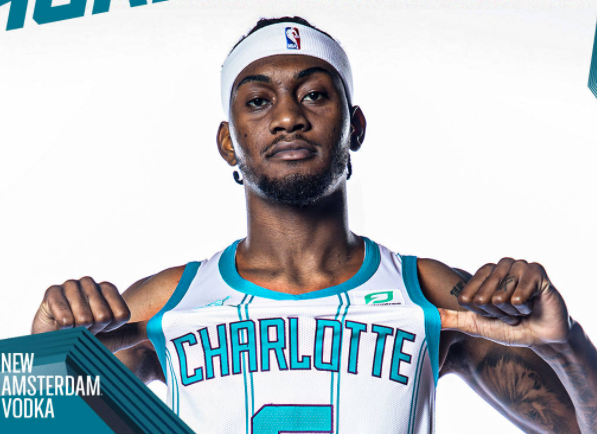 黄蜂6人上双113-97轻取雷霆 鲍尔15+6+5吉迪18+7+3 黄蜂6人上双113-97轻取雷霆 鲍尔15+6+5吉迪18+7+3