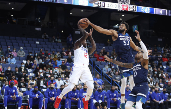 拉塞尔19分唐斯17+9 乔治休战森林狼128-100大胜快船 拉塞尔19分唐斯17+9 乔治休战森林狼128-100大胜快船