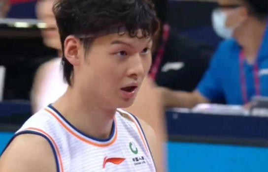 大王18+12富兰克林准三双 可兰7记三分上海120-94轻取天津 大王18+12富兰克林准三双 可兰7记三分上海120-94轻取天津