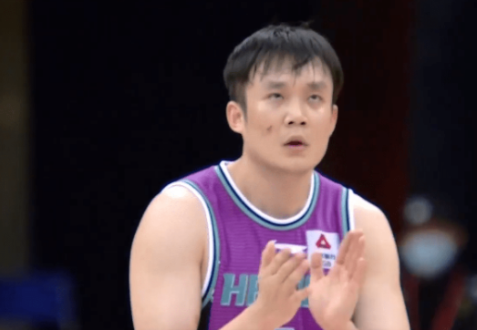 丁彦雨航命中9记三分狂砍34分 山东102-90擒同曦止连败 丁彦雨航命中9记三分狂砍34分 山东102-90擒同曦止连败