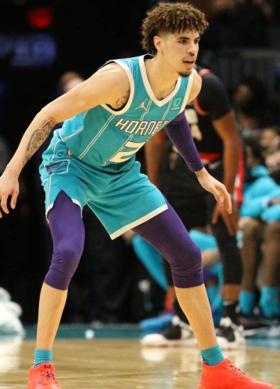 4日NBA前瞻:三球率队挑战库里 哈登特雷杨新规下首次对抗 4日NBA前瞻:三球率队挑战库里 哈登特雷杨新规下首次对抗