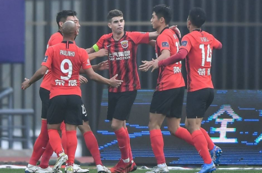 足协杯-海港5-1大胜申花 奥斯卡助攻大四喜后与孙世林双双染红 足协杯-海港5-1大胜申花 奥斯卡助攻大四喜后与孙世林双双染红