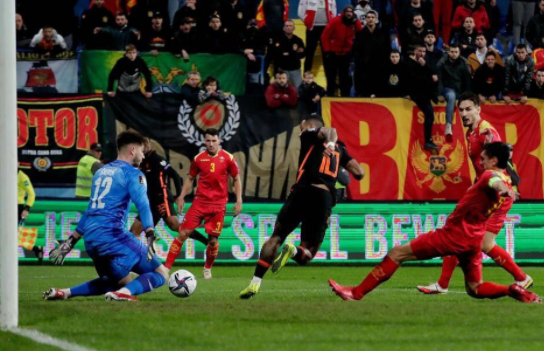 世预赛-荷兰连丢两球2-2黑山无缘提前晋级 德佩双响 世预赛-荷兰连丢两球2-2黑山无缘提前晋级 德佩双响